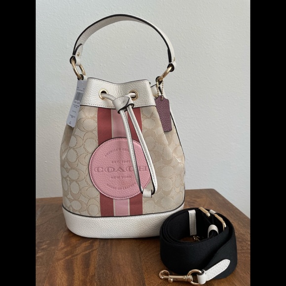 Coach Bucket Bag Dempsey Drawstring - Picture 6 of 10